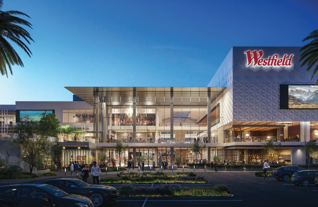 Village at Westfield Topanga opens; 80,000 expected this weekend